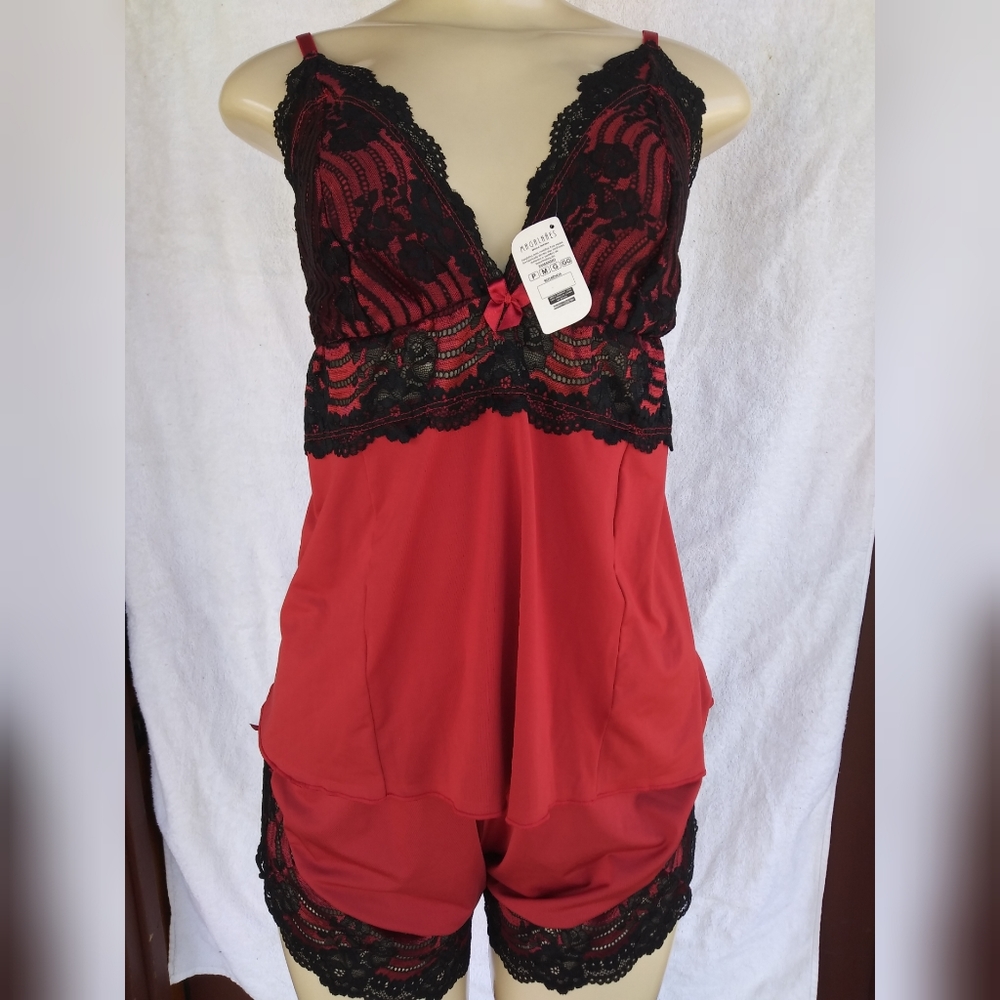 Two Pieces Red and Black Pajamas